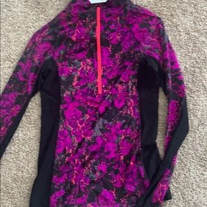cute zip up and good for working out in